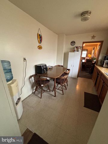 314 W POPLAR AVENUE, Wildwood, NJ 08260