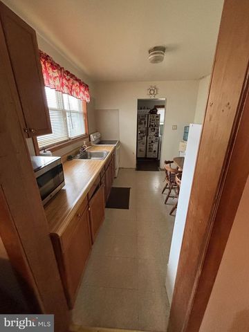 314 W POPLAR AVENUE, Wildwood, NJ 08260