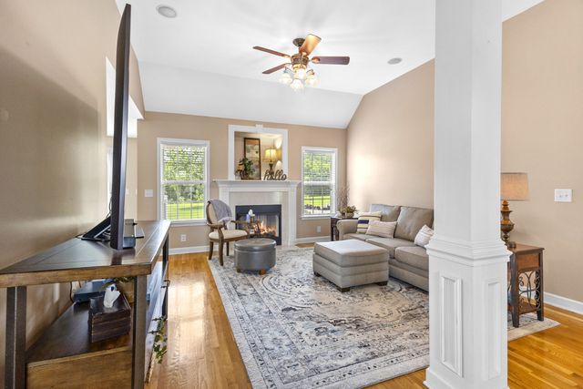 802 Ronald Dr, Murfreesboro, TN 37129