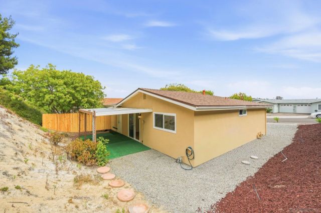 3746 Gail Dr, Oceanside, CA 92056