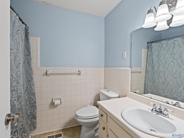 906 SW Cooper Lane SW, Hartselle, AL 35640