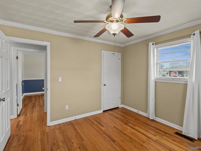 906 SW Cooper Lane SW, Hartselle, AL 35640