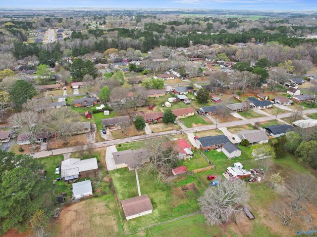 906 SW Cooper Lane SW, Hartselle, AL 35640