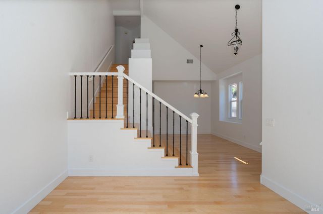 1807 Turtle Creek Way, Petaluma, CA 94954