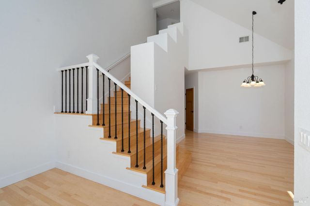 1807 Turtle Creek Way, Petaluma, CA 94954