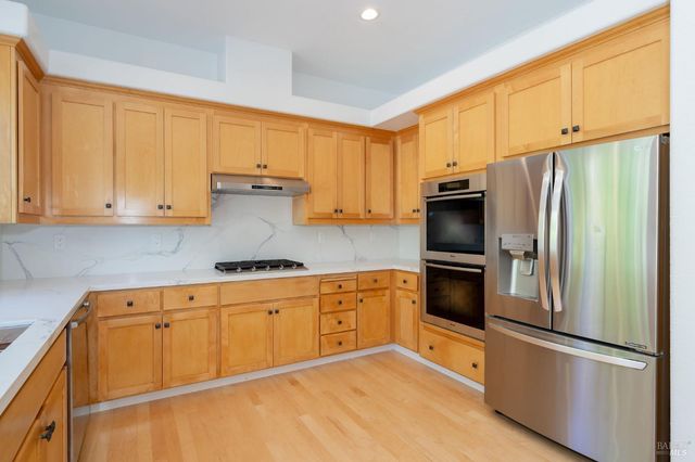 1807 Turtle Creek Way, Petaluma, CA 94954