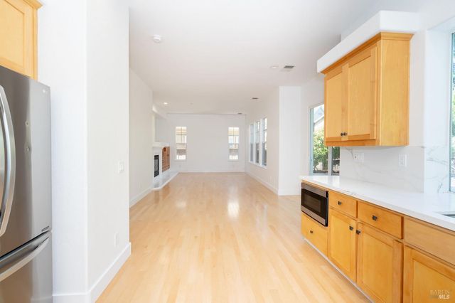 1807 Turtle Creek Way, Petaluma, CA 94954