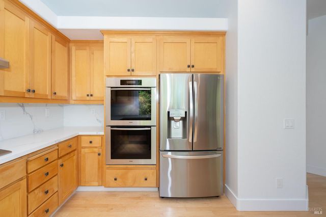 1807 Turtle Creek Way, Petaluma, CA 94954