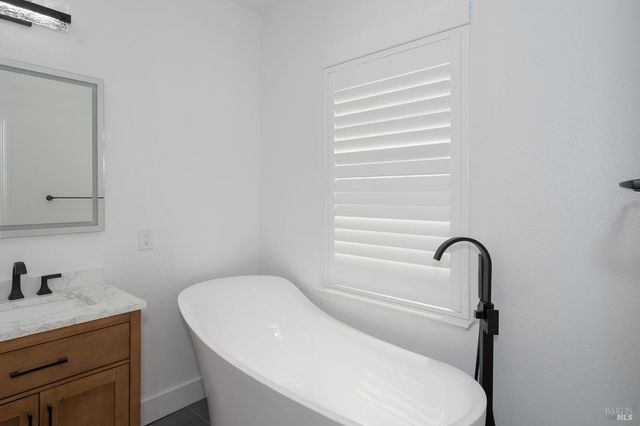 1807 Turtle Creek Way, Petaluma, CA 94954