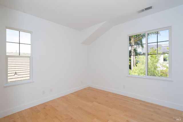 1807 Turtle Creek Way, Petaluma, CA 94954