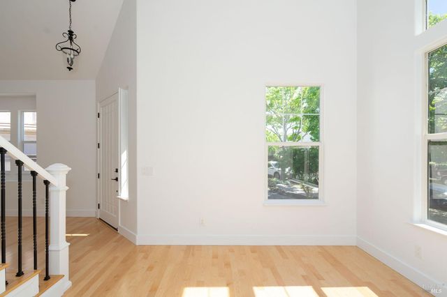 1807 Turtle Creek Way, Petaluma, CA 94954