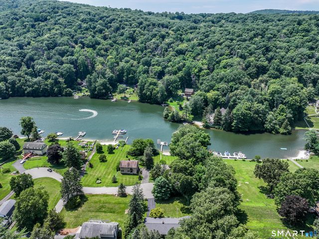 18 Pinewood Shores, Sherman, CT 06784