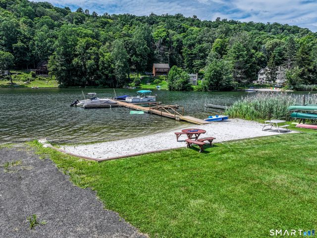 18 Pinewood Shores, Sherman, CT 06784
