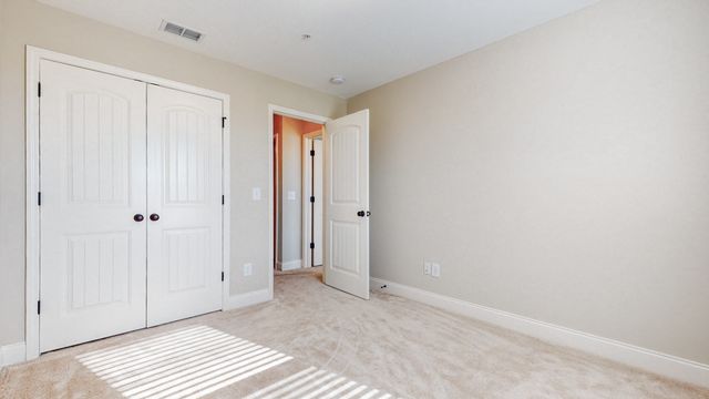2093 Newark Ln, Thompsons Station, TN 37179