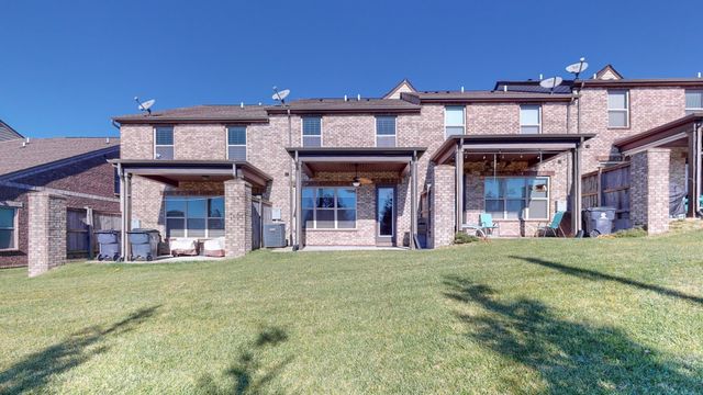 2093 Newark Ln, Thompsons Station, TN 37179