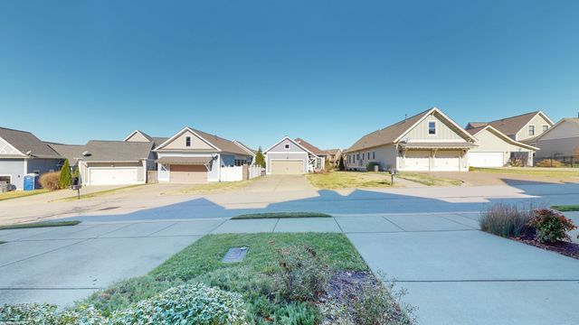2093 Newark Ln, Thompsons Station, TN 37179