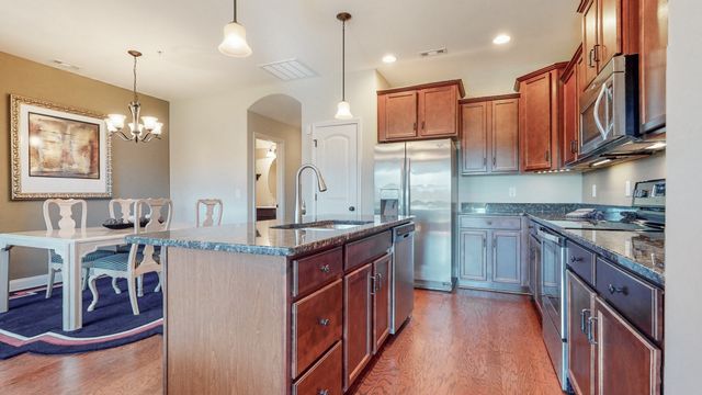 2093 Newark Ln, Thompsons Station, TN 37179
