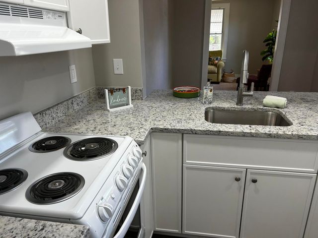 2319 Kent Avenue, North Charleston, SC 29405