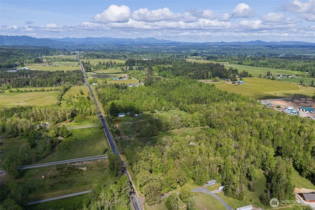 637 Smokey Valley Road, Toledo, WA 98591
