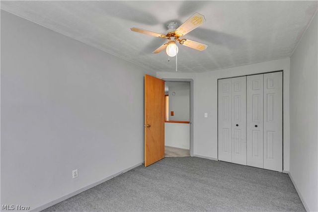 6051 Glenway Drive Q, Brook Park, OH 44142