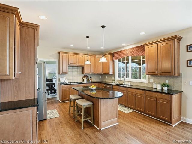18825 Heather Ridge Drive, Northville, MI 48168