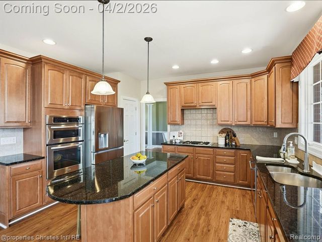 18825 Heather Ridge Drive, Northville, MI 48168