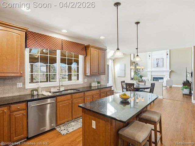 18825 Heather Ridge Drive, Northville, MI 48168