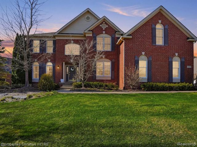 18825 Heather Ridge Drive, Northville, MI 48168