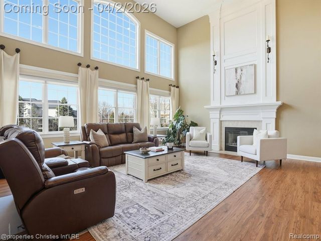 18825 Heather Ridge Drive, Northville, MI 48168