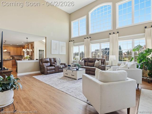 18825 Heather Ridge Drive, Northville, MI 48168