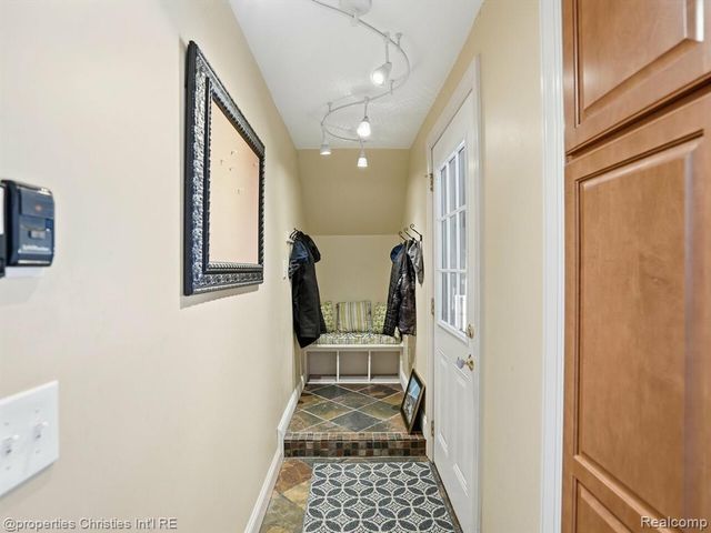 18825 Heather Ridge Drive, Northville, MI 48168