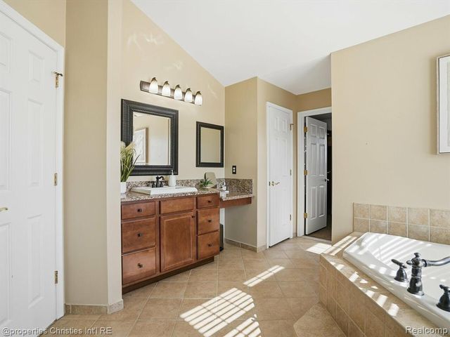 18825 Heather Ridge Drive, Northville, MI 48168