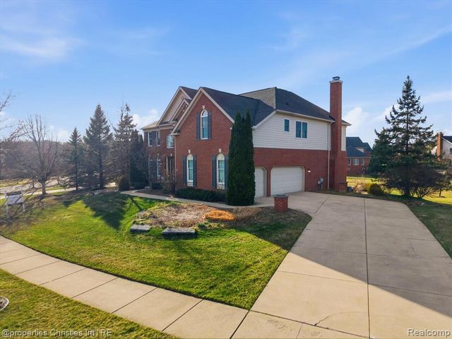 18825 Heather Ridge Drive, Northville, MI 48168