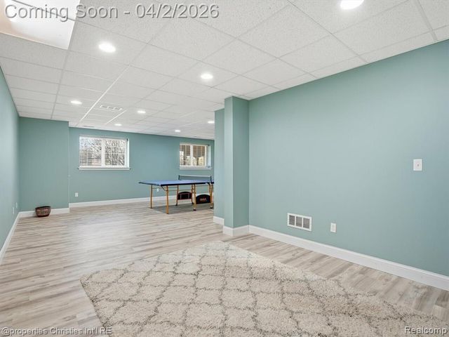 18825 Heather Ridge Drive, Northville, MI 48168