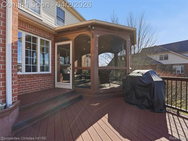 18825 Heather Ridge Drive, Northville, MI 48168