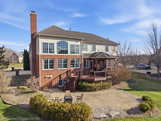 18825 Heather Ridge Drive, Northville, MI 48168