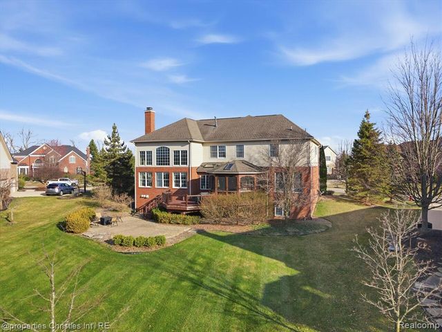 18825 Heather Ridge Drive, Northville, MI 48168