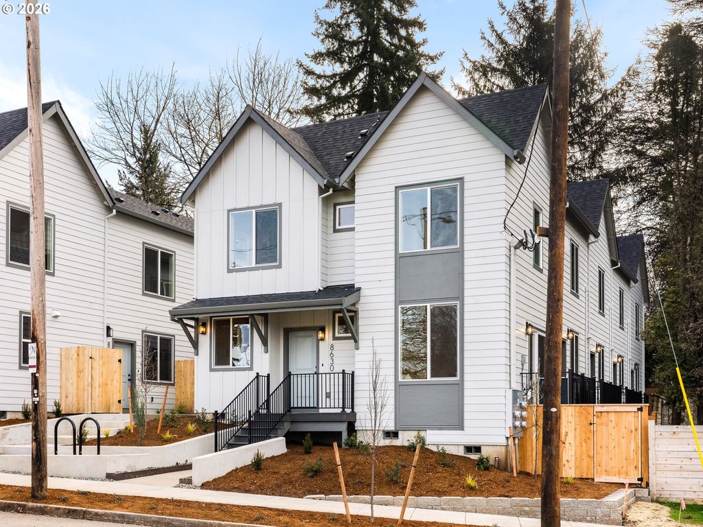 8630 Sw 21st Ave 1, Portland, OR 97213