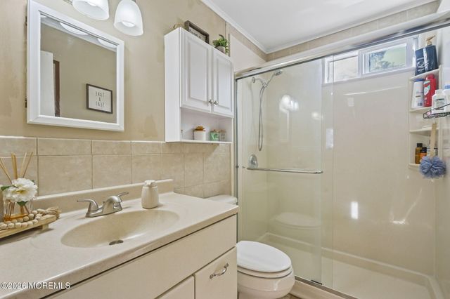 7 Princeton Drive, Jackson, NJ 08527