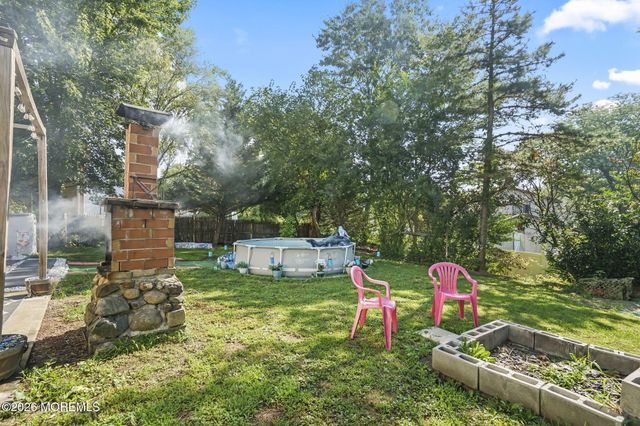 7 Princeton Drive, Jackson, NJ 08527
