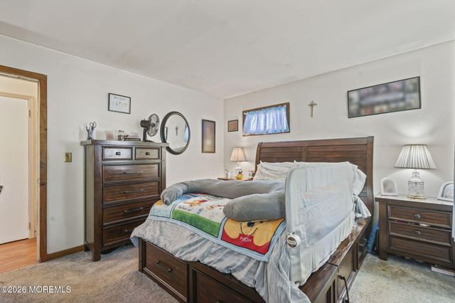 7 Princeton Drive, Jackson, NJ 08527