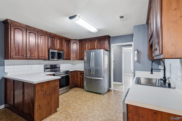 123 Emory Drive, Decatur, AL 35603