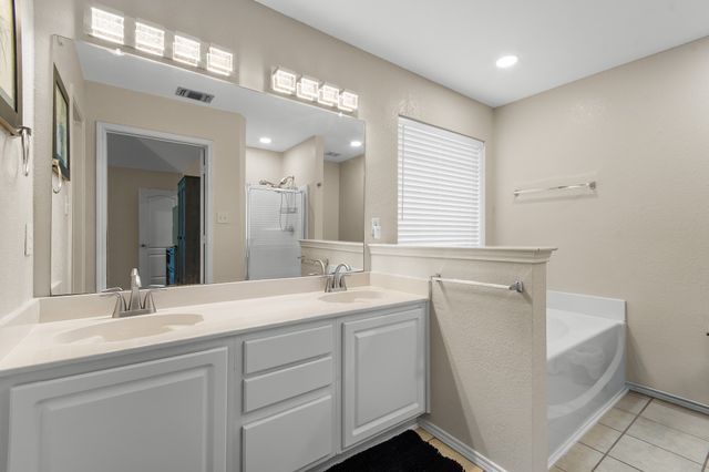 2106 Hickory Wood Trail, Arlington, TX 76018