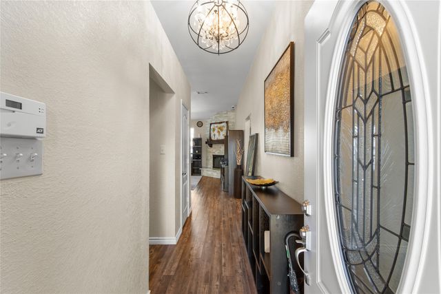 2106 Hickory Wood Trail, Arlington, TX 76018