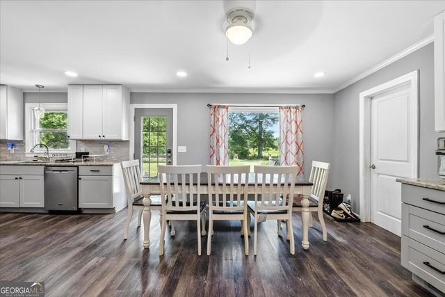 518 W John Hand Road, Cedartown, GA 30125