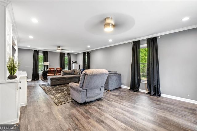 518 W John Hand Road, Cedartown, GA 30125