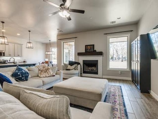 9400 Megans Way, Mcloud, OK 74851