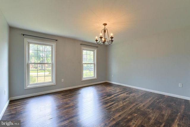 3740 BEAGLE RD, Middletown, PA 17057