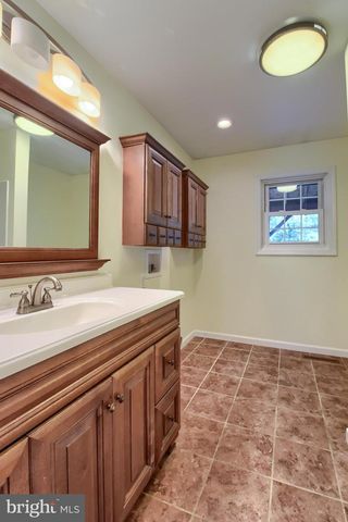 3740 BEAGLE RD, Middletown, PA 17057