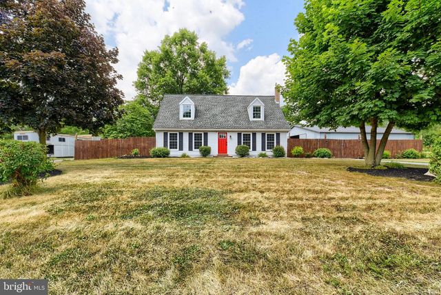 3740 BEAGLE RD, Middletown, PA 17057
